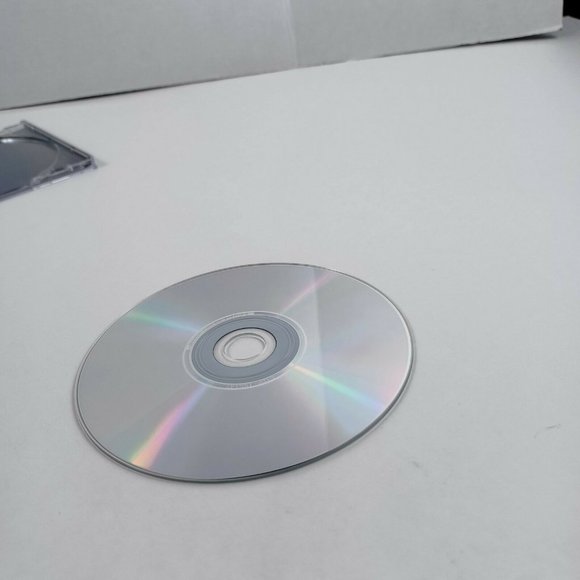 Adele 19 CD -Pop -Soul -Throwback -2008 **MINOR WEAR - Picture 6 of 13